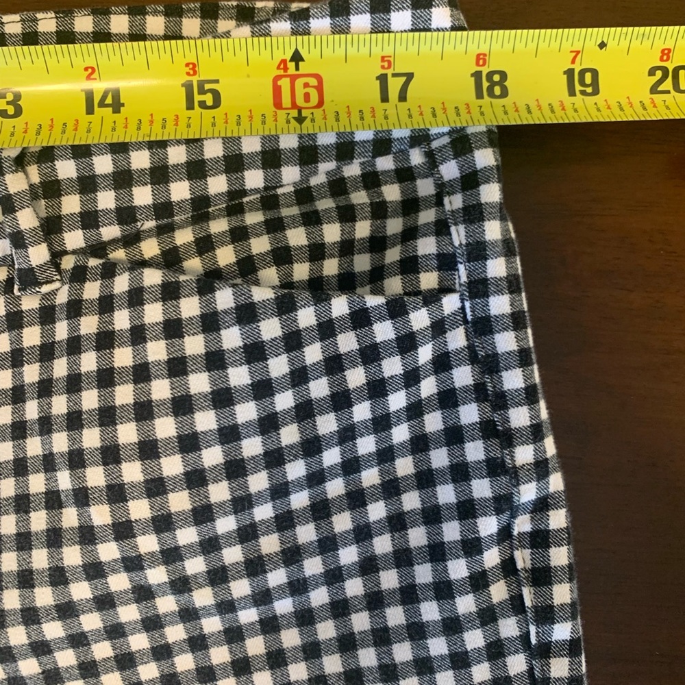 Old Navy Gingham Black and White Pants Two Pockets in back Size 14‎ - Picture 5 of 7